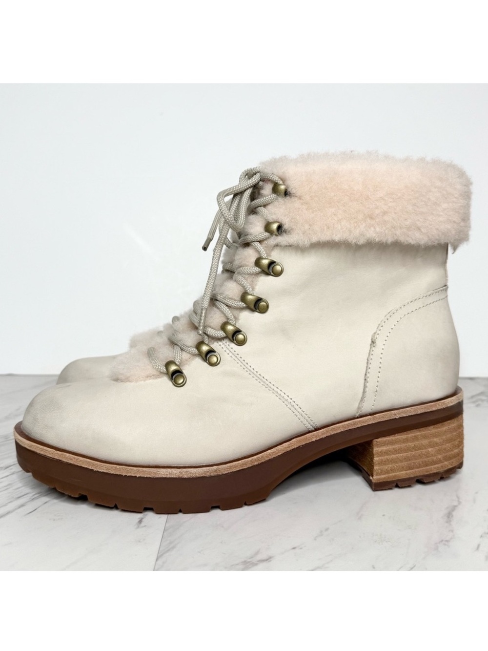 Kork Ease Winslet Shearling Cuff Lace Up Bootie 10M